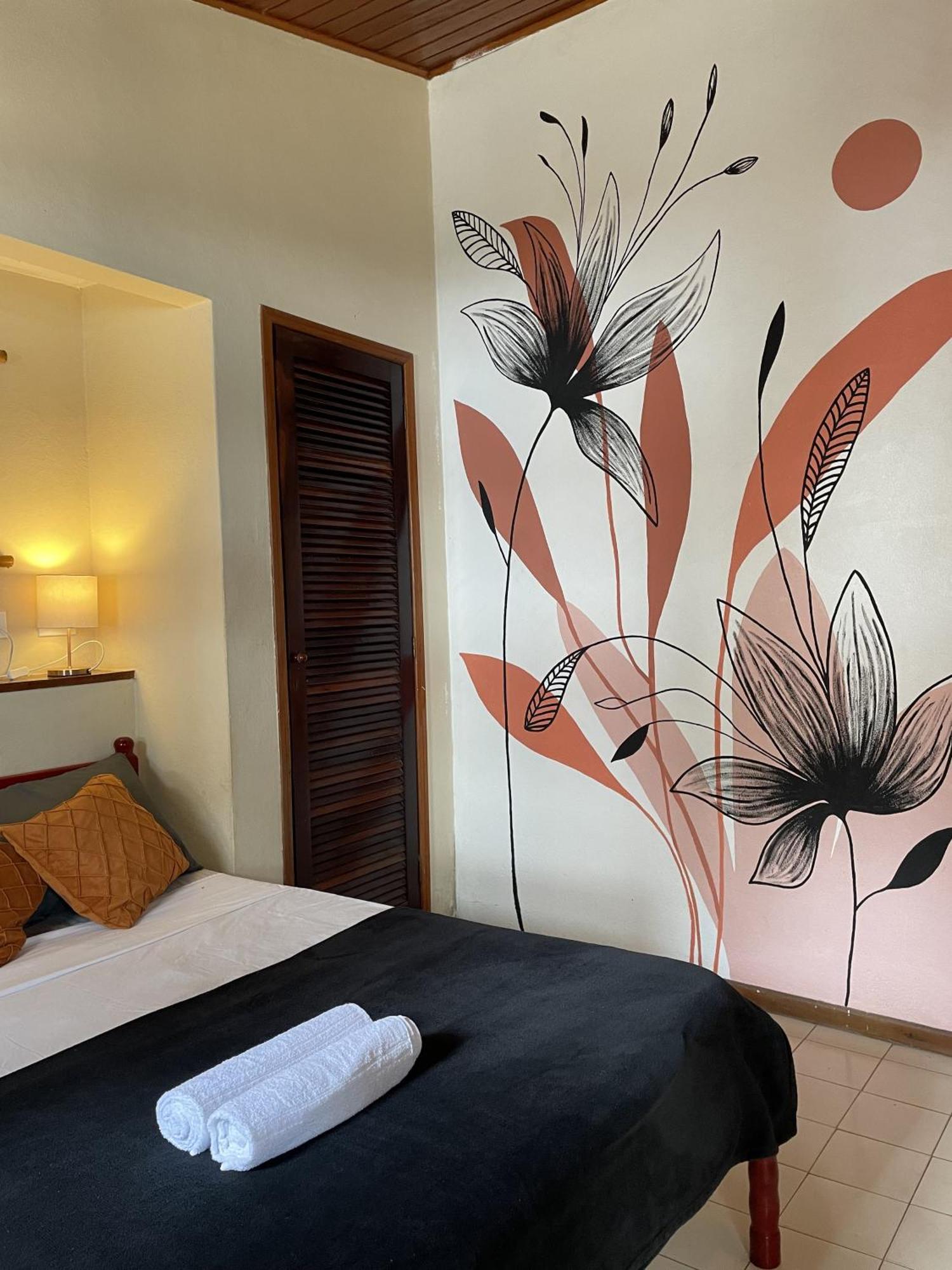 Ka'A Guest House Убатуба Номер фото